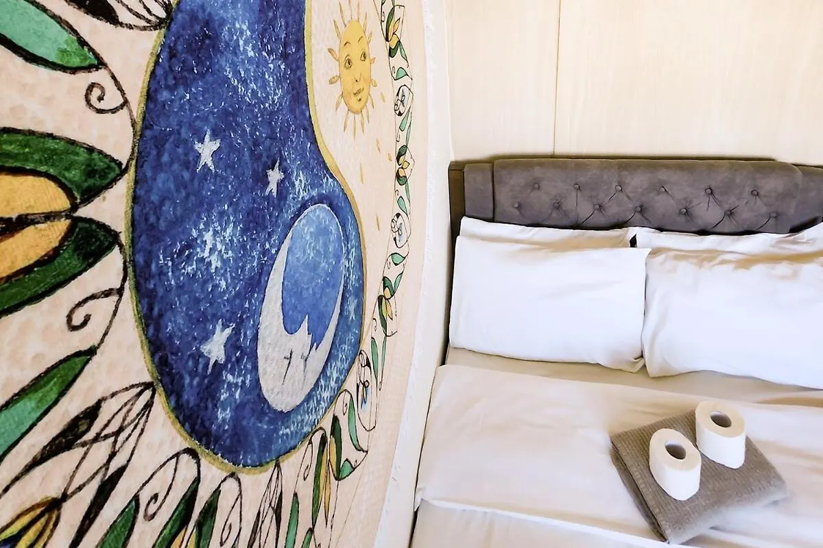 Boho City View 1Br Apt In Makati With Netflix Manila Apartment